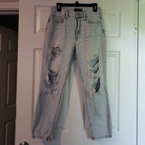 Aeropostale Mom Jeans, Ripped, Light Wash, Size 4